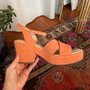 Women’s Size 8 Clarks Maritsa 70 Strap Orange Suede Wedges 🍊